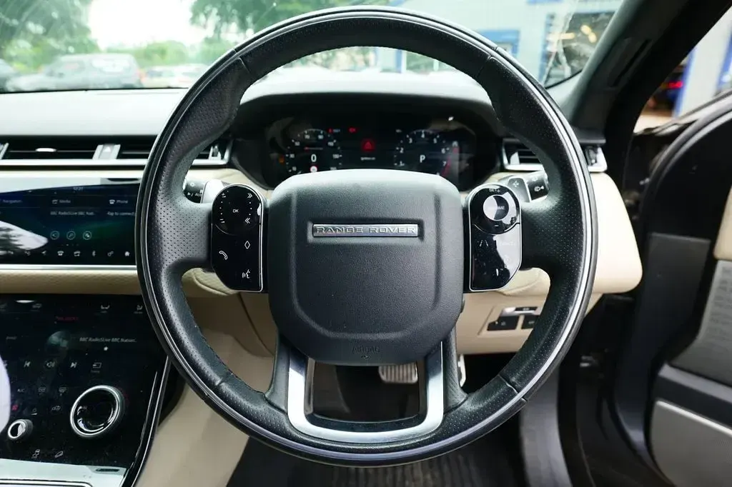 Used Land Rover Range Rover Velar SE Dynamic 250 HP (183 kW) 2020 Grey SUV