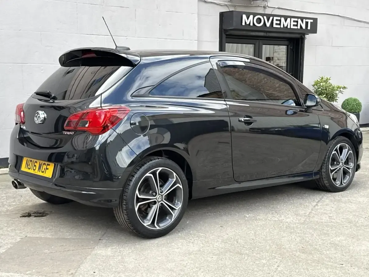 Second-hand Vauxhall Corsa Edition 150 CP (110 kW) 2016 Negru Hatchback