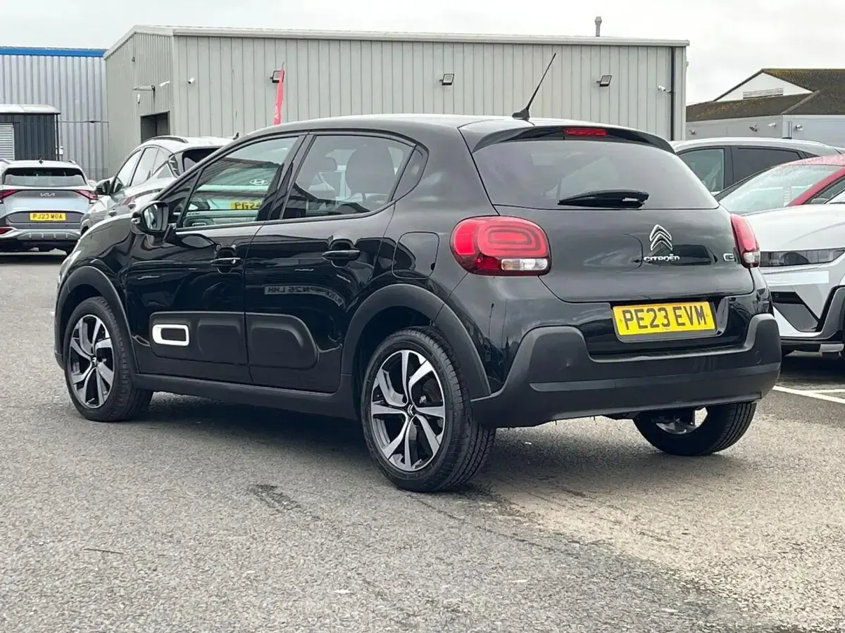 Used Citroën C3 PureTech 110 HP (80 kW) 2022 Black Hatchback