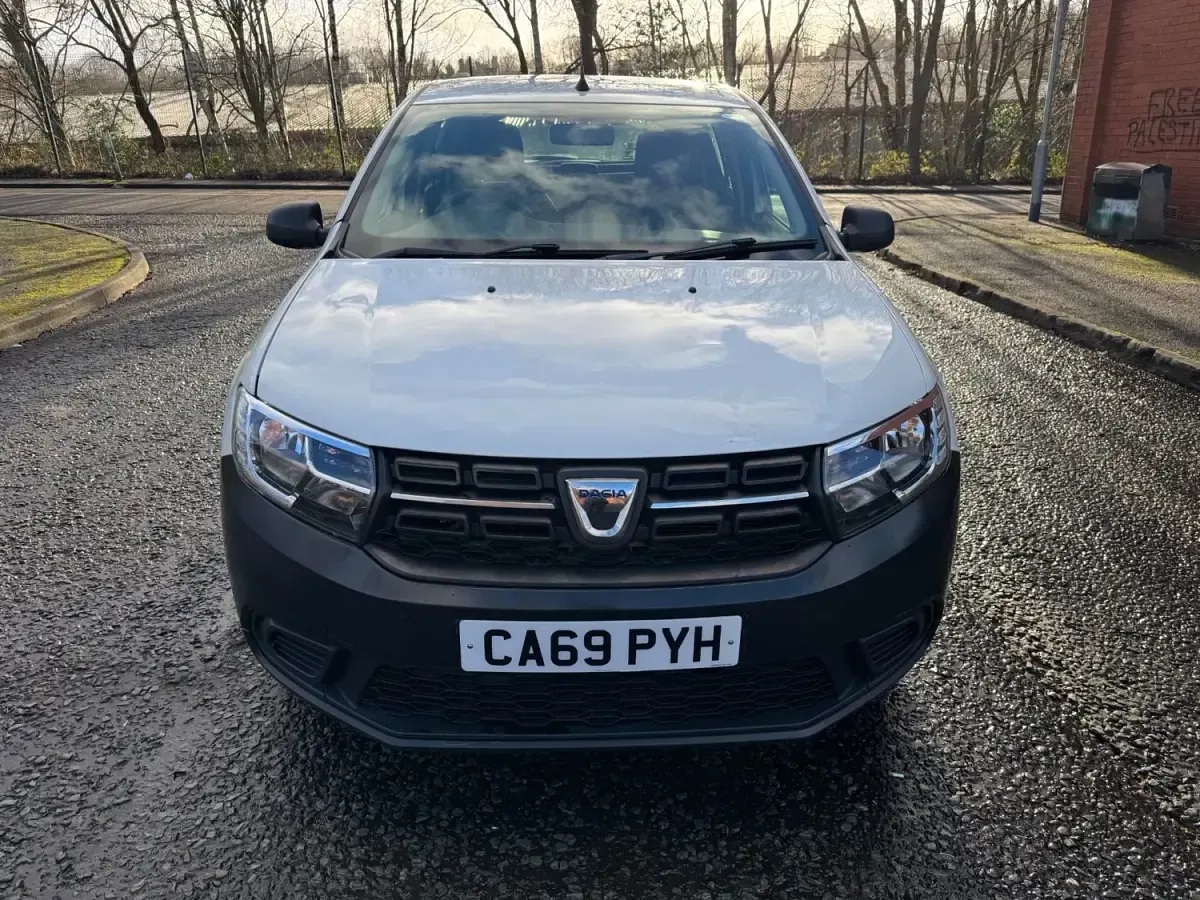 Używany Dacia Sandero Essentiel 2020 Biały Hatchback