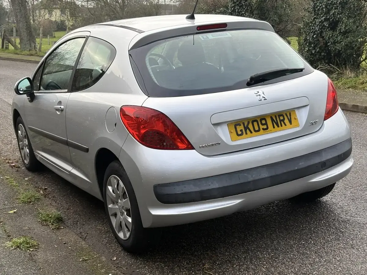 Used Peugeot 207 S 95 HP (69 kW) 2009 Silver Hatchback