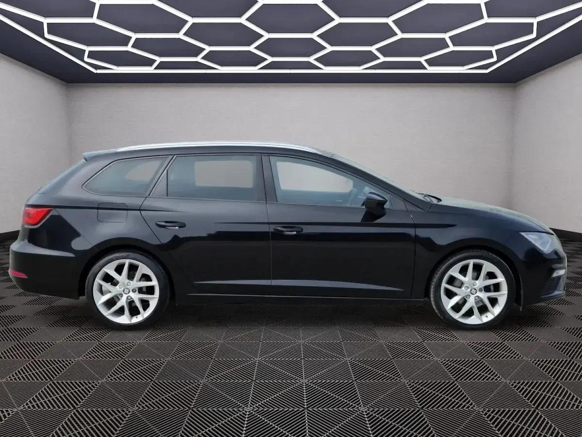 Used Seat Leon ST FR 150 HP (110 kW) 2018 Black Estate