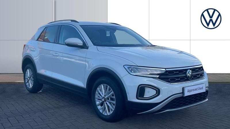White Used 2022 VW T-Roc Life SUV | £16,851 (Fair price) - Image 1/3