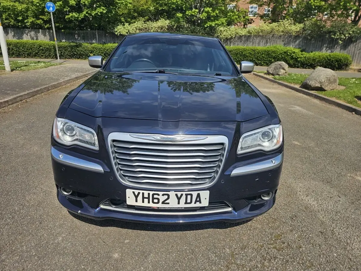 Used Chrysler 300C Executive 2012 Blue Sedan