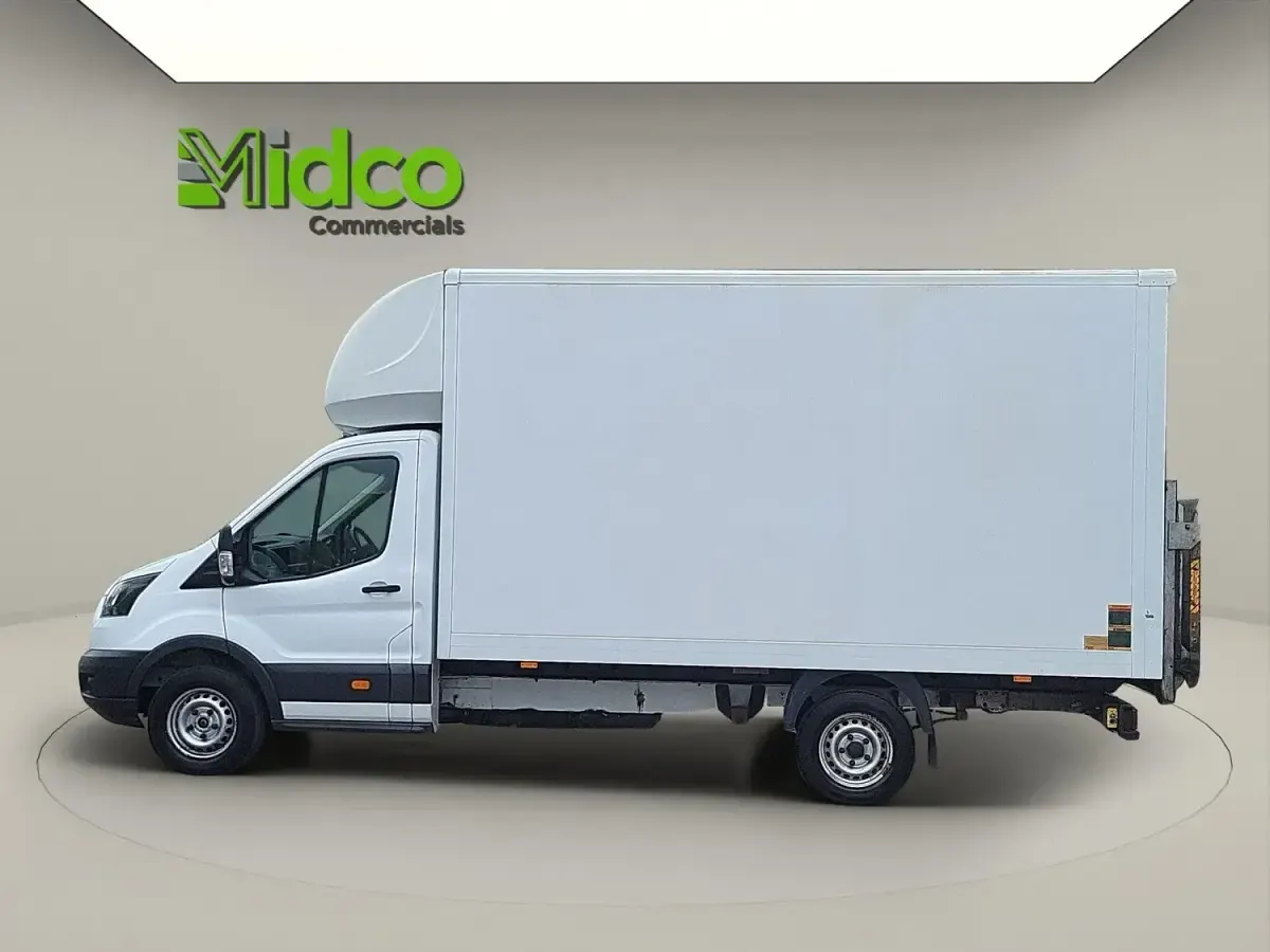 Second-hand Ford Transit 130 CP (95 kW) 2019 Alb Cabrio