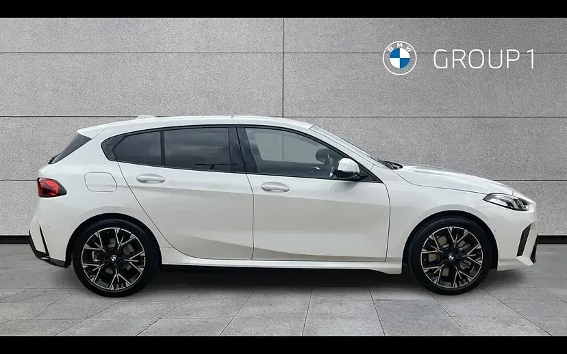 New BMW 123 M Sport 215 HP (158 kW) 2026 White Hatchback
