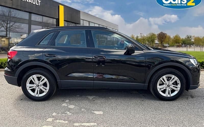 Used Audi Q3 Design 150 HP (110 kW) 2022 Black SUV