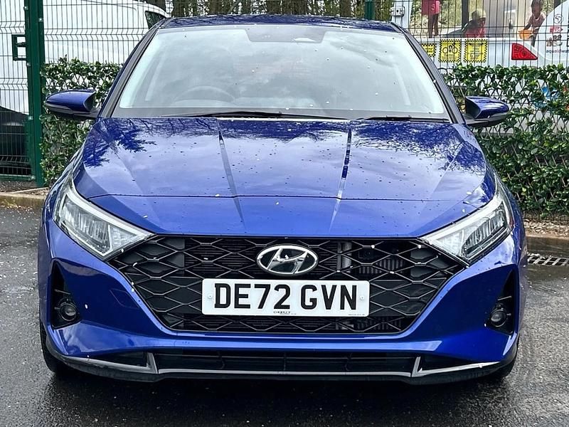 Used Hyundai i20 Premium 100 HP (73 kW) 2022 Blue Hatchback