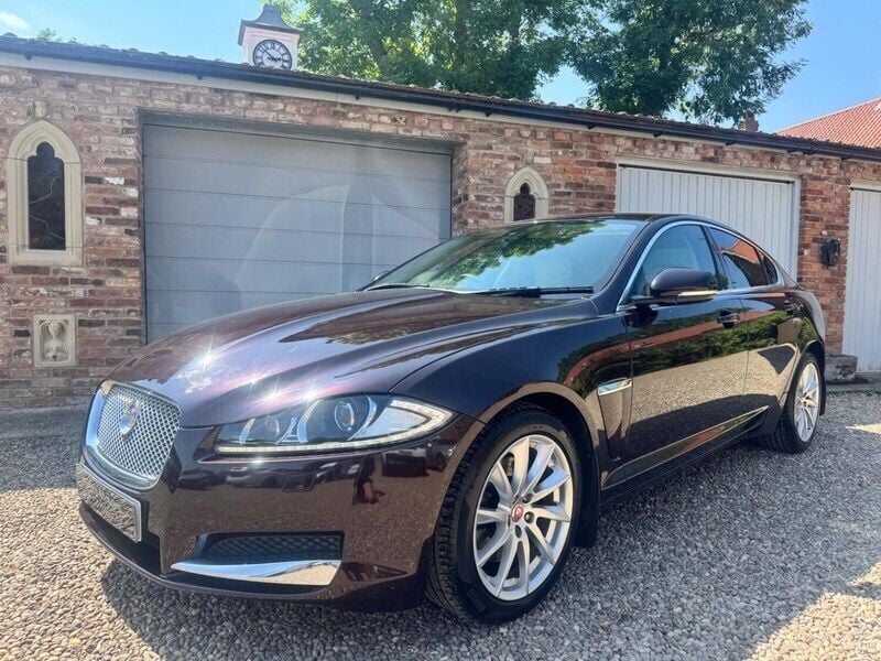 Red Used 2014 Jaguar XF Premium Luxury Sedan | £5,500 (Fair price) - Image 1/3