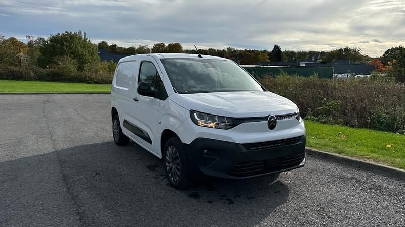 New Citroën Berlingo 100 HP (73 kW) 2025 Icy white MPV