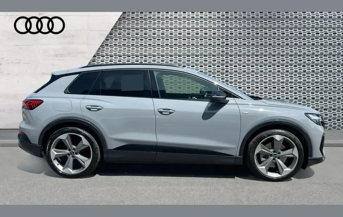 New Audi Q4 e-tron Black Edition 150 kW (204 HP) 2026 Grey SUV