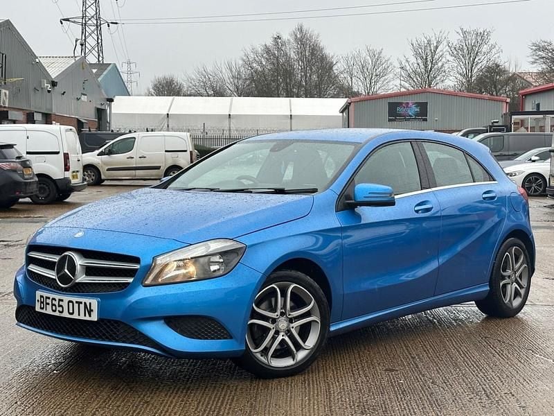 Used Mercedes A200 2015 Blue Hatchback