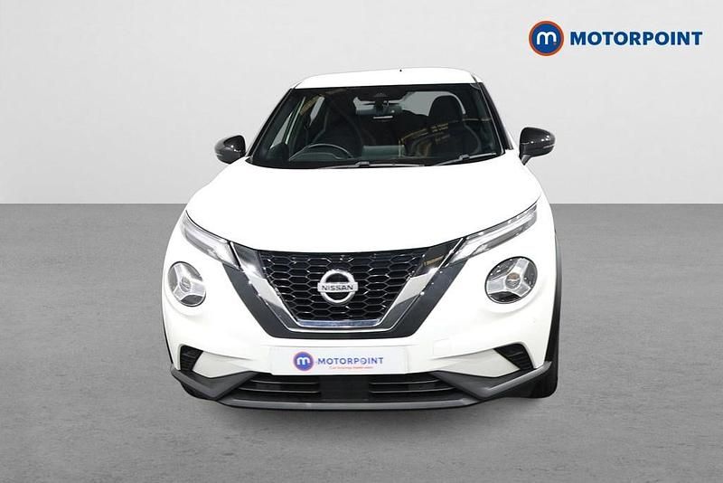 Used Nissan Juke N-Connecta 114 HP (83 kW) 2022 White SUV
