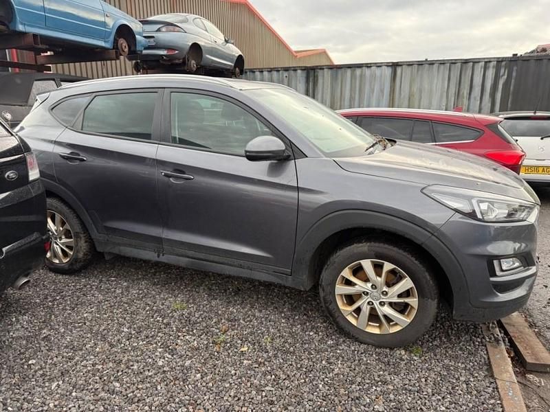 Used Hyundai Tucson SE 115 HP (84 kW) 2018 Grey SUV