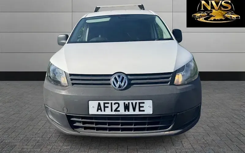 Usado VW Caddy 102 HP (75 kW) 2012 Branco Monovolume