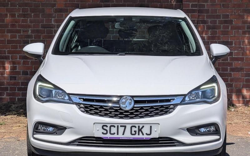 Second-hand Vauxhall Astra Elite 150 CP (110 kW) 2019 Hatchback