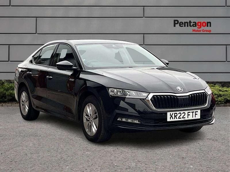 Black Used 2022 Skoda Octavia SE Technology Hatchback | £17,399 (Fair price) - Image 1/4