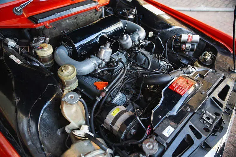 Used Rover P6 161 HP (118 kW) 1976 Orange