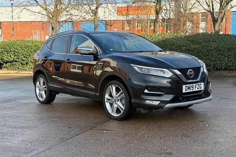 Used Nissan Qashqai N-Motion 140 HP (102 kW) 2019 Black SUV