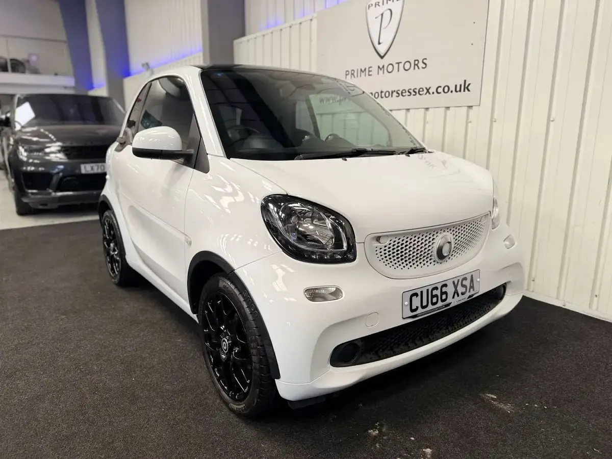 Used Smart ForTwo Coupé 71 HP (52 kW) 2016 White Coupe