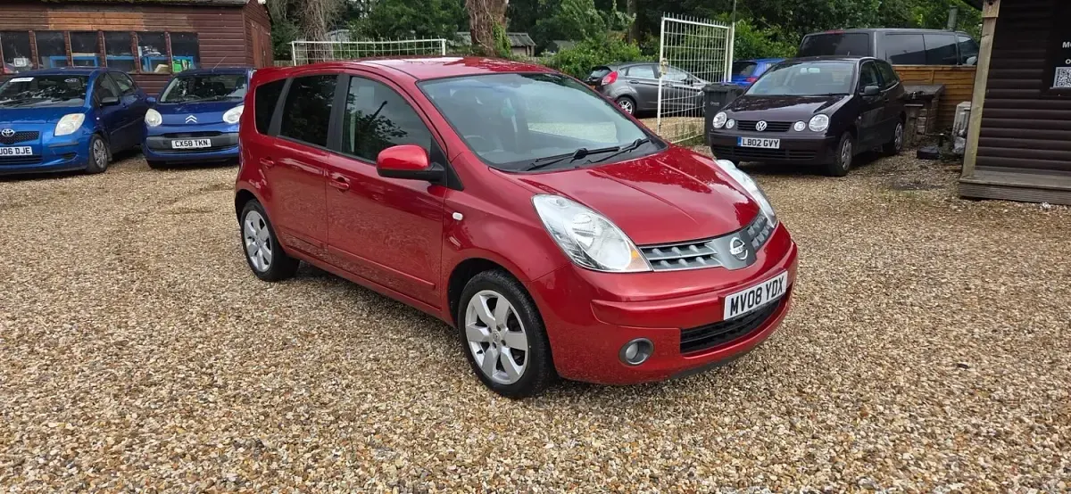 Used Nissan Note Tekna 110 HP (80 kW) 2008 Red Hatchback