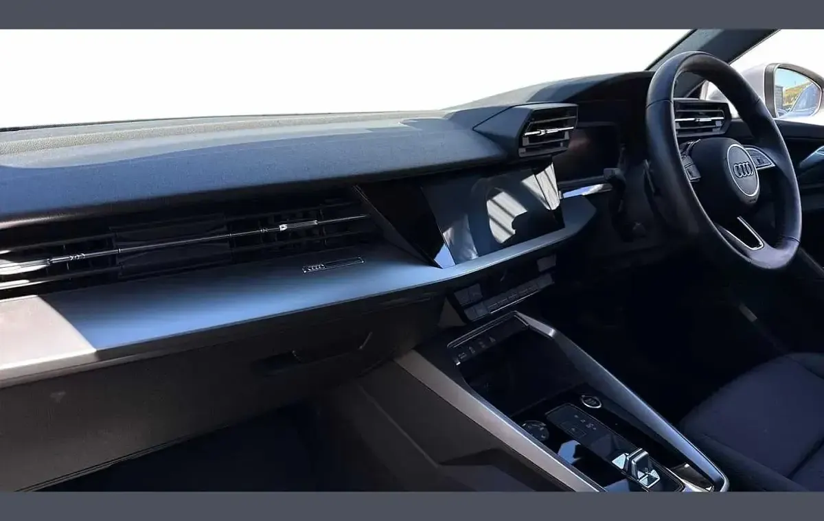 Used Audi A3 Sport 147 HP (108 kW) 2021 Silver Sedan
