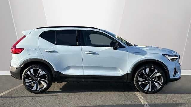 Used Volvo XC40 Ultra 161 HP (118 kW) 2025 SUV