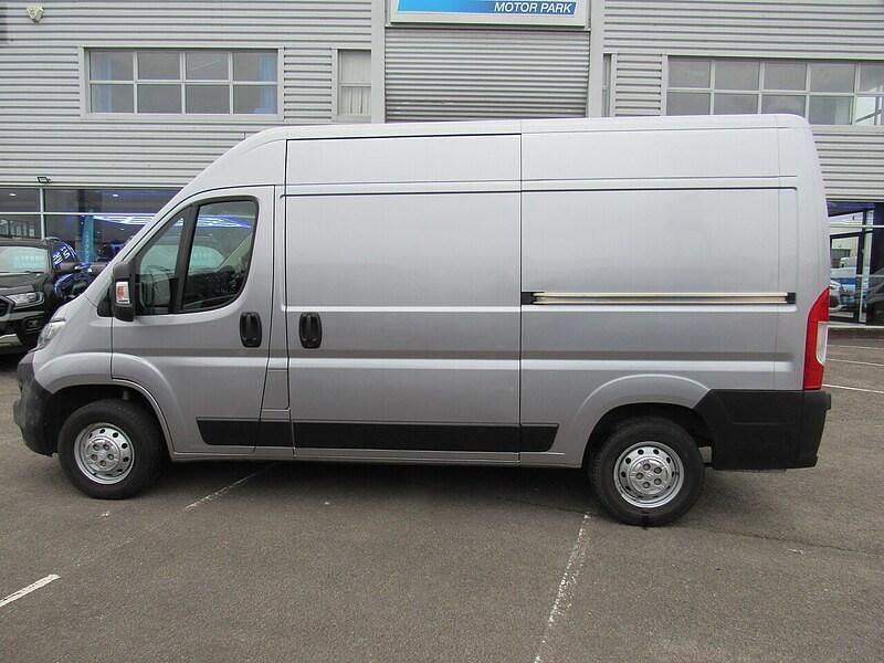 Used Citroën Relay 140 HP (102 kW) 2021 Grey Van
