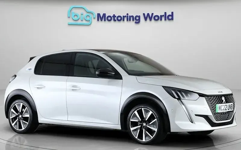 Used Peugeot e-208 Premium 100 kW (136 HP) 2022 Hatchback