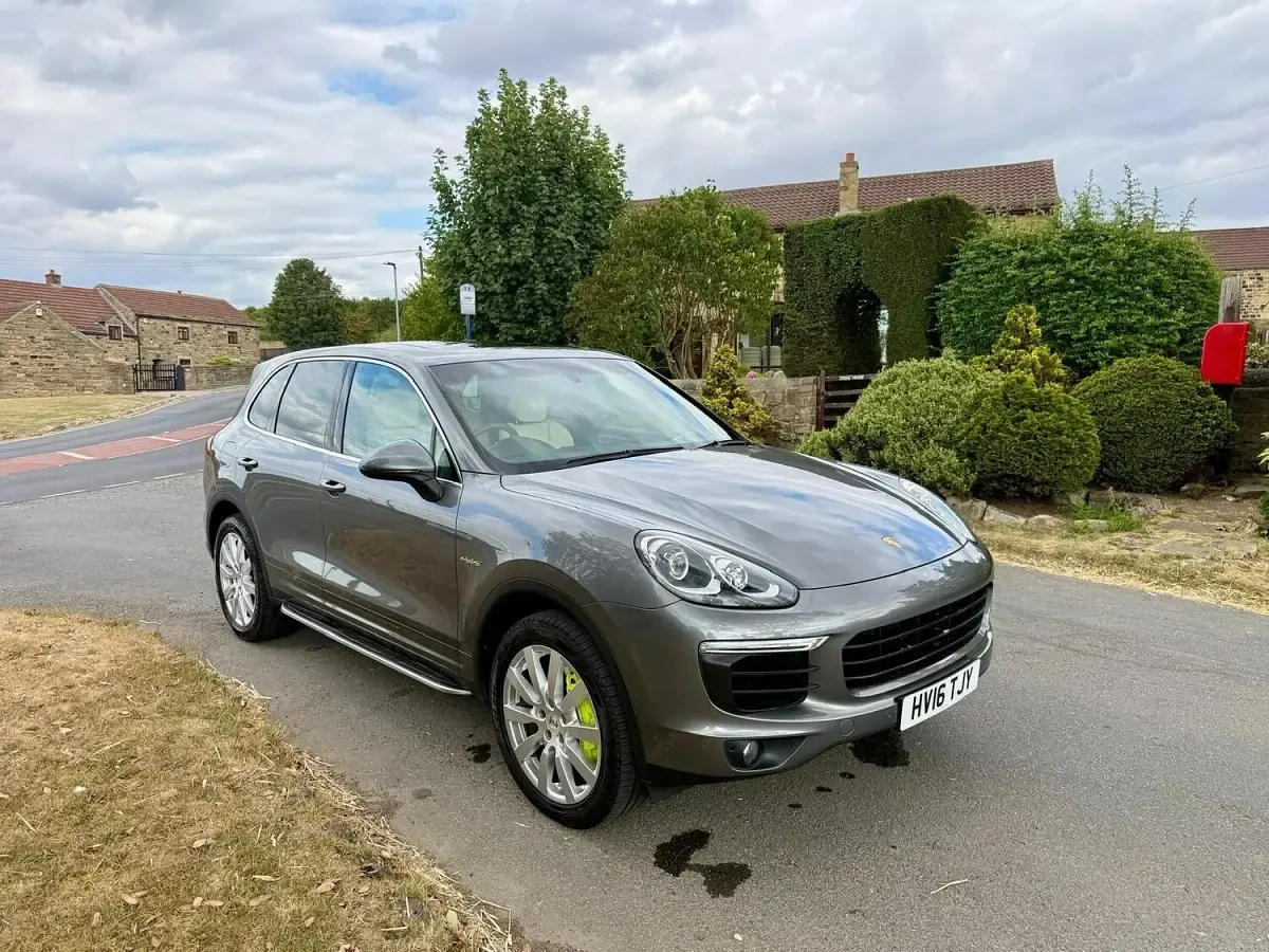 Used Porsche Cayenne S E-Hybrid 2016 Grey SUV