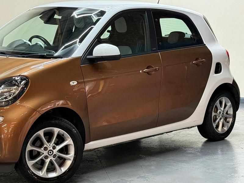 Brown Used 2015 Smart ForFour Passion Hatchback | £4,495 (Fair price) - Image 1/4