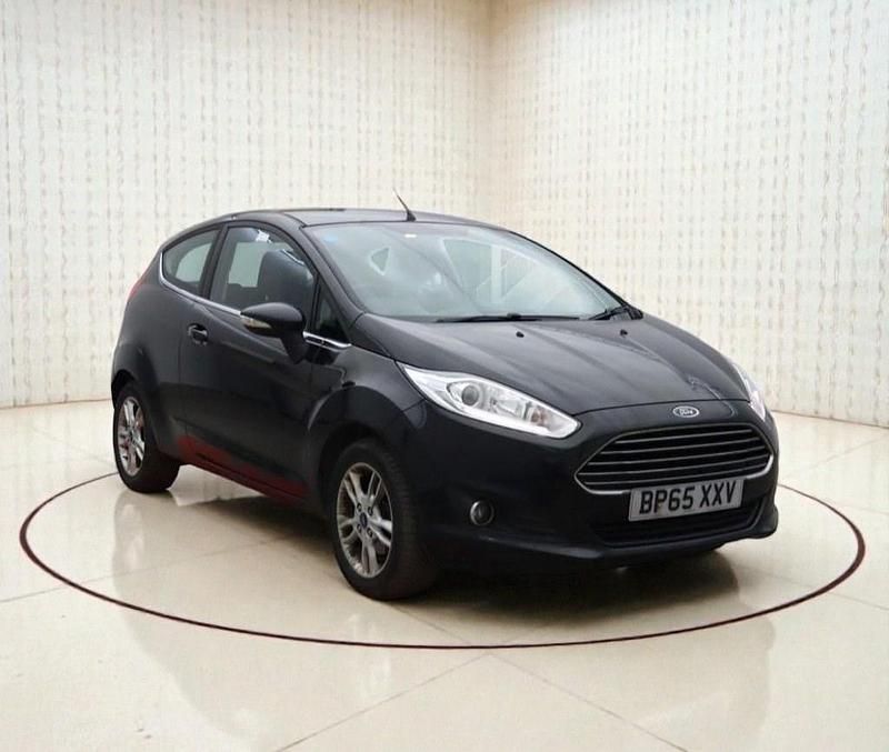 Used Ford Fiesta Zetec 100 HP (73 kW) 2016 Black Hatchback