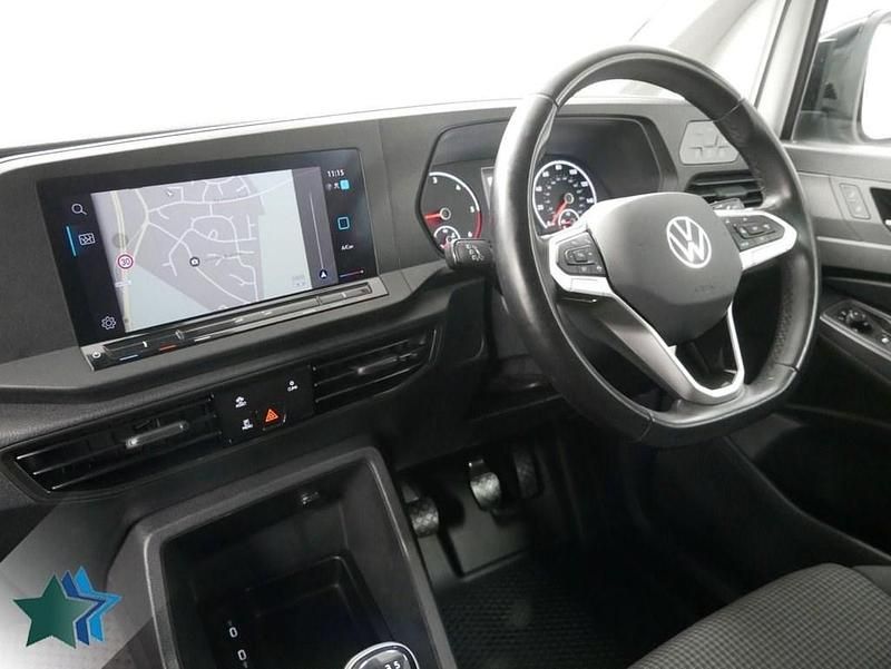 Usado VW Caddy Pro 102 HP (75 kW) 2022 Branco Monovolume