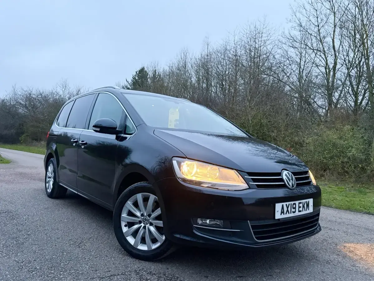 Usado VW Sharan SEL 177 HP (130 kW) 2019 Preto Monovolume