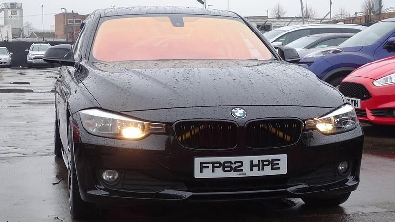 Black Used 2012 BMW 320 Efficient Dynamics Sedan | £3,995 (Fair price) - Image 1/4