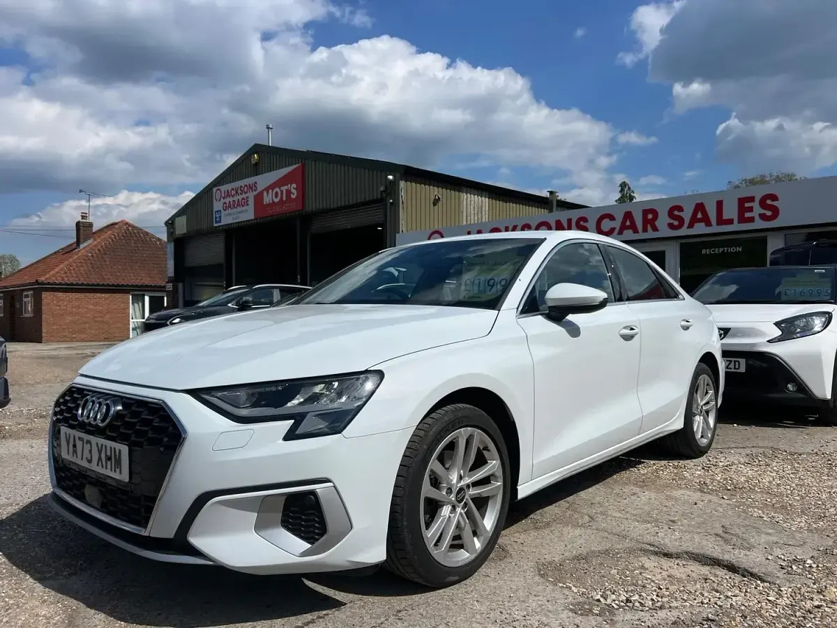 Used Audi A3 Sport 150 HP (110 kW) 2023 White Sedan