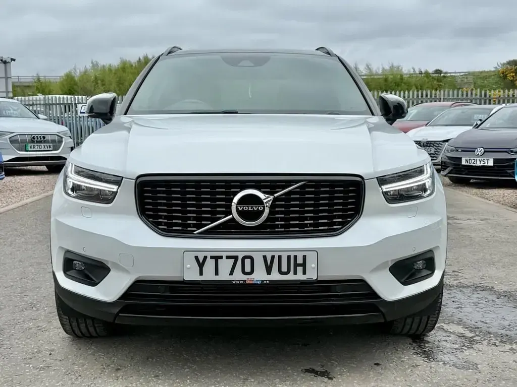Usado Volvo XC40 R-Design 163 CV (119 kW) 2020 Blanco SUV