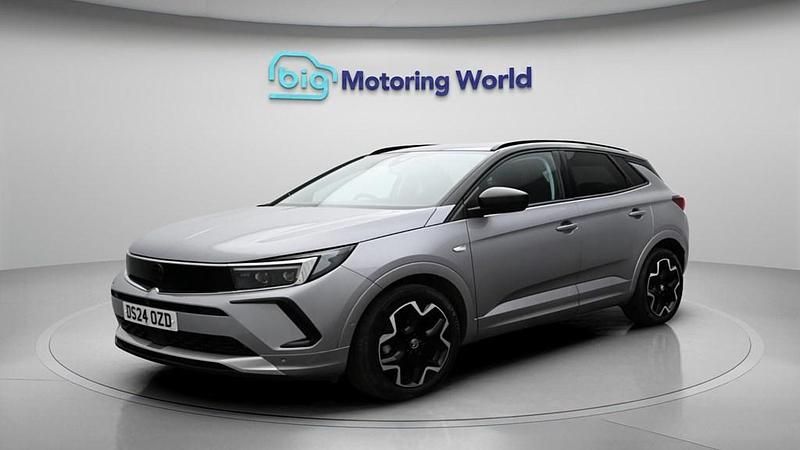 Used Vauxhall Grandland X Ultimate 130 HP (95 kW) 2024 Grey SUV