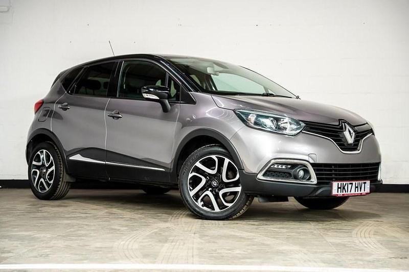 Grey Used 2017 Renault Captur Dynamique SUV | £6,790 (Fair price) - Image 1/2