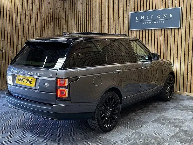 Used Land Rover Range Rover Vogue SE 339 HP (249 kW) 2018 Grey SUV
