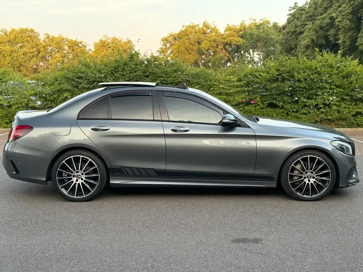 Used Mercedes C250 AMG Line Premium Plus 204 HP (150 kW) 2017 Grey Sedan