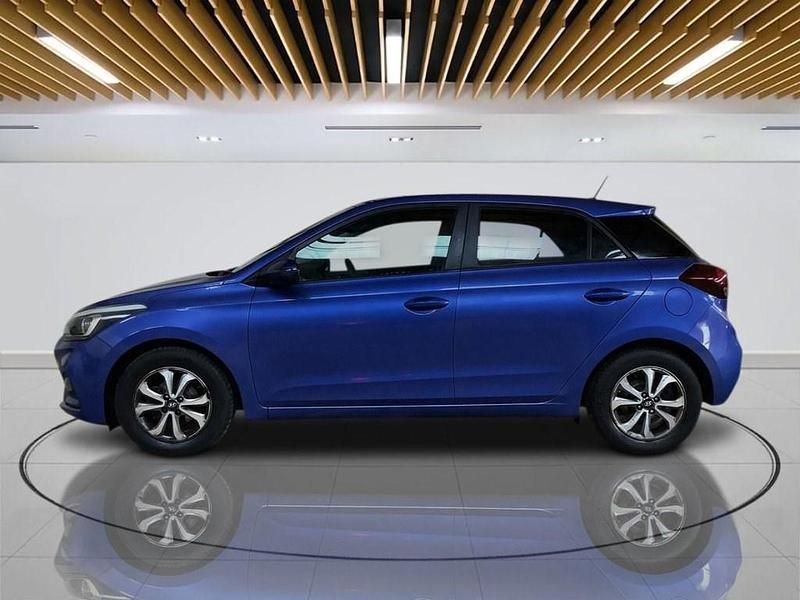 Used Hyundai i20 SE 84 HP (61 kW) 2018 Blue Hatchback