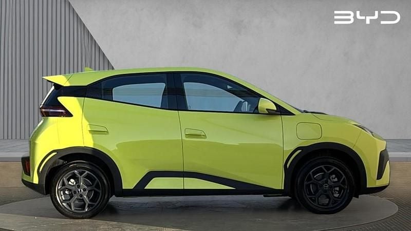 Solid citrus yellow New 2025 BYD Dolphin Boost Hatchback | £17,990 (Good price) - Image 1/4