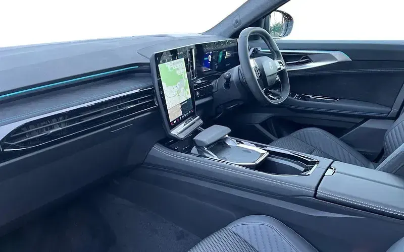 New Renault Austral Techno Esprit Alpine 200 HP (147 kW) 2025 Red  SUV