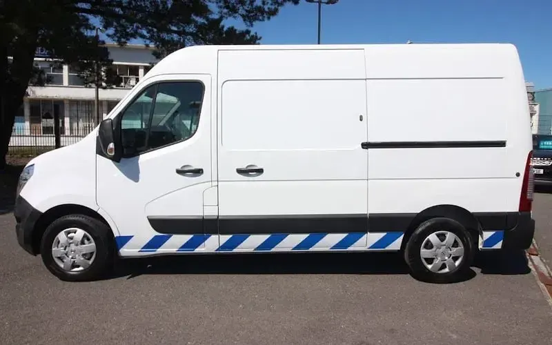 Used Nissan NV400 Tekna 135 HP (99 kW) 2020 White Van