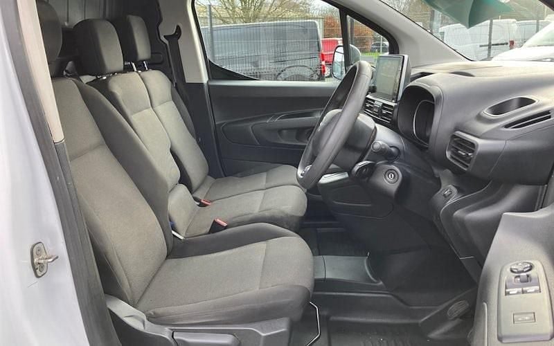 Used Citroën Berlingo 102 HP (75 kW) 2023 MPV