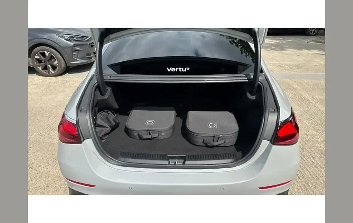Used Mercedes E300 AMG Line Premium Plus 313 HP (230 kW) 2024 Grey Sedan