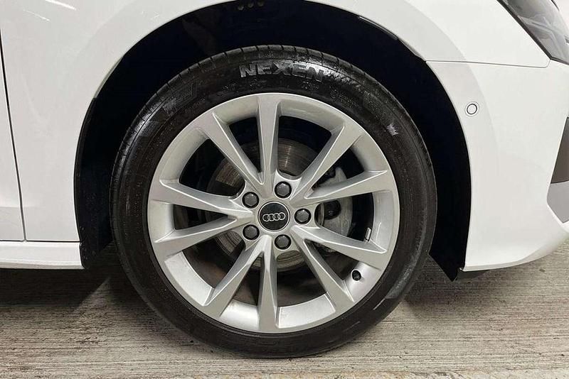 Used Audi A3 Sport 113 HP (83 kW) 2024 White Hatchback