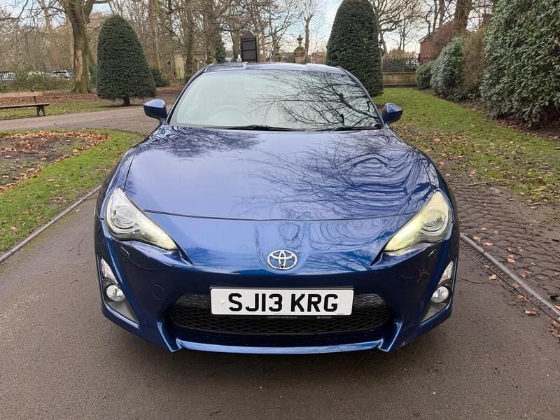 Used Toyota GT86 GT 200 HP (147 kW) 2013 Blue Coupe