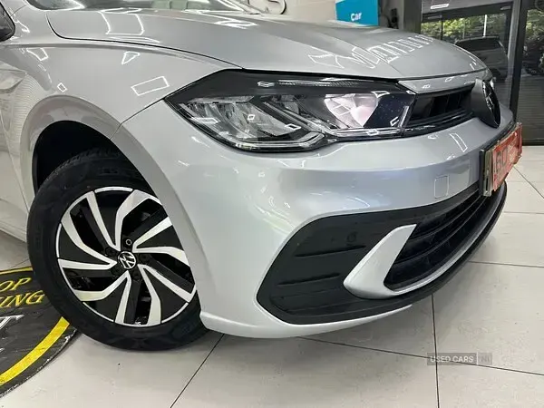 Used VW Polo Life 95 HP (69 kW) 2023 Silver Hatchback